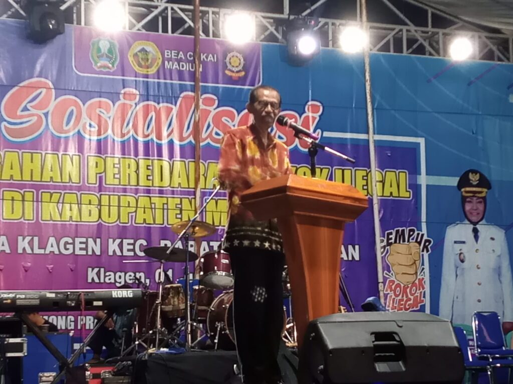 Bupati Magetan Suprawoto memberikan sambutan di sosialisasi gempur rokok ilegal (Foto: DNY/Teroponngusa)