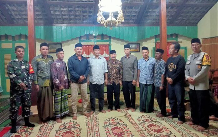 Musyawarah banner Desa Nguntoronadi