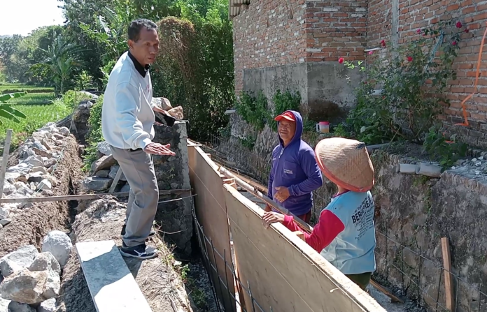 Pembangunan Irigasi air Desa Balerejo Kawedanan
